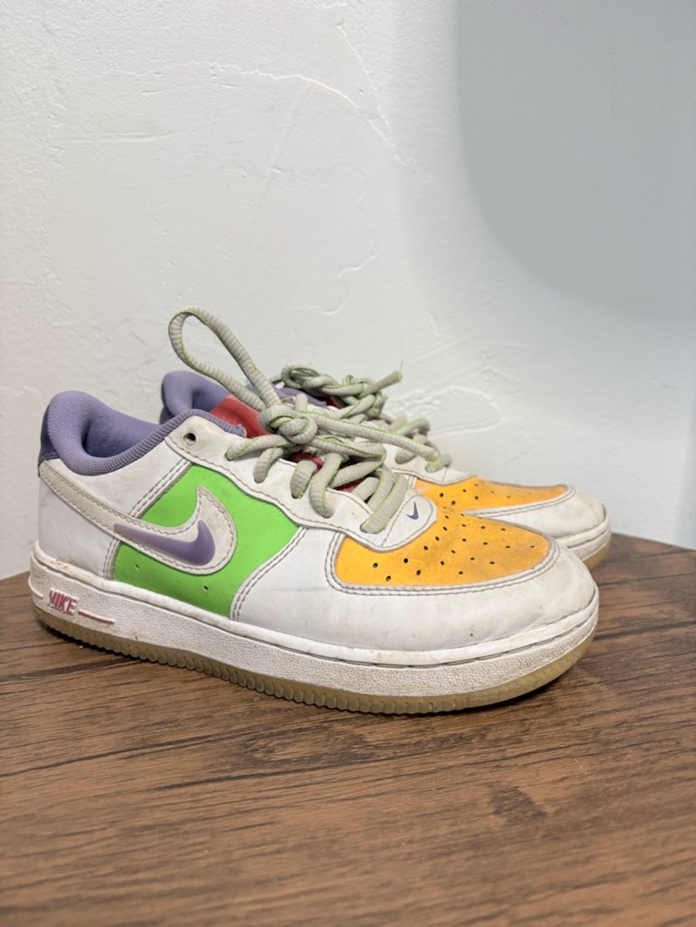 Nike kid Shose size 1.5Y